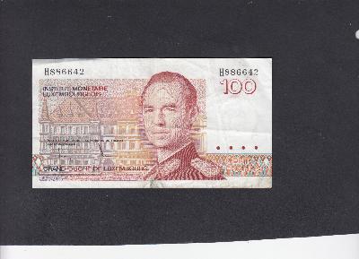 Beschrijving voorzijde: JEAN